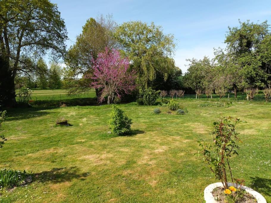 Le Domaine Du Bengal 2 Villa Veuil Exteriör bild